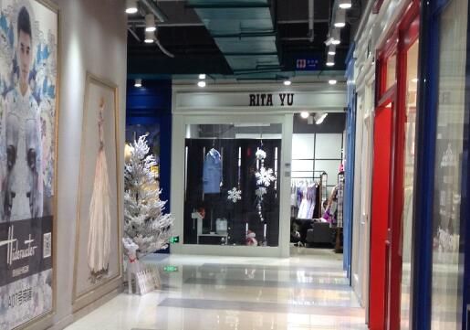 �������ͷ�װ�����г�Ӫҵʱ�䡢�����۸񡢽�������һ��