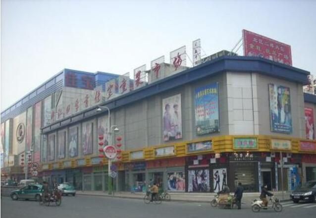 杭州四季青佳宝童装市场