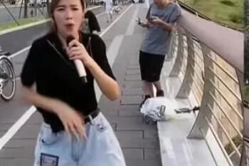 歌 抖音恐龙抗狼抗狼抗原版歌曲歌名是什么